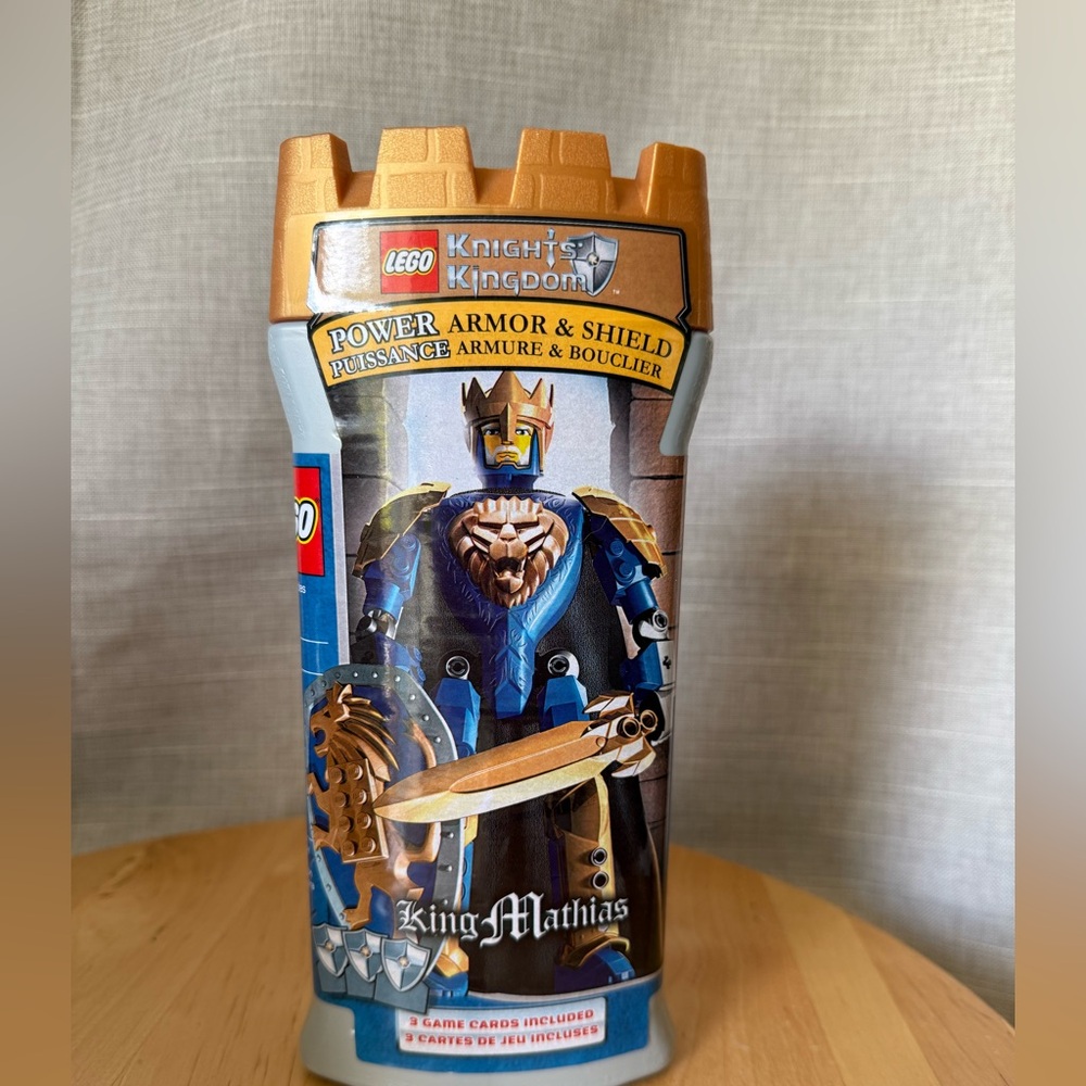 NWT 2005 LEGO Castle: Knights Kingdom King Mathias (8796) - NIB
